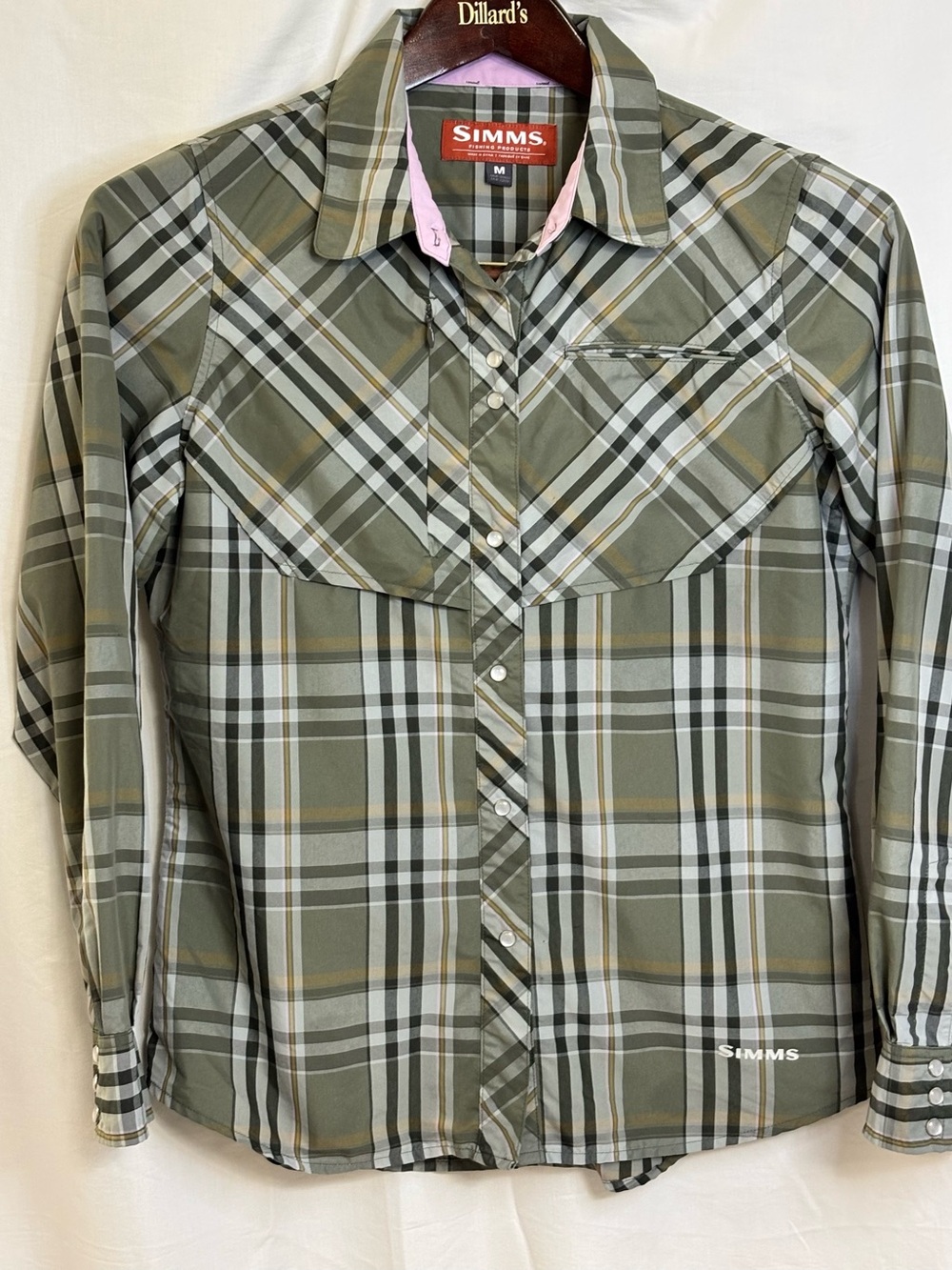 Simms Fishing Products Women’s Plaid Shirt M Vented Snap Front Long Sleeve